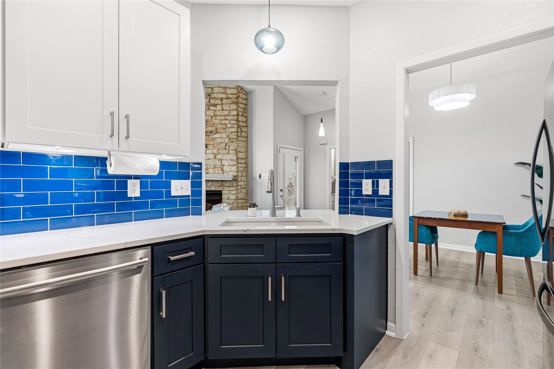 6501 Brush Country Road, Unit 137 Austin, TX 78749 - Photo 6 of 34 a kitchen with a sink and cabinets