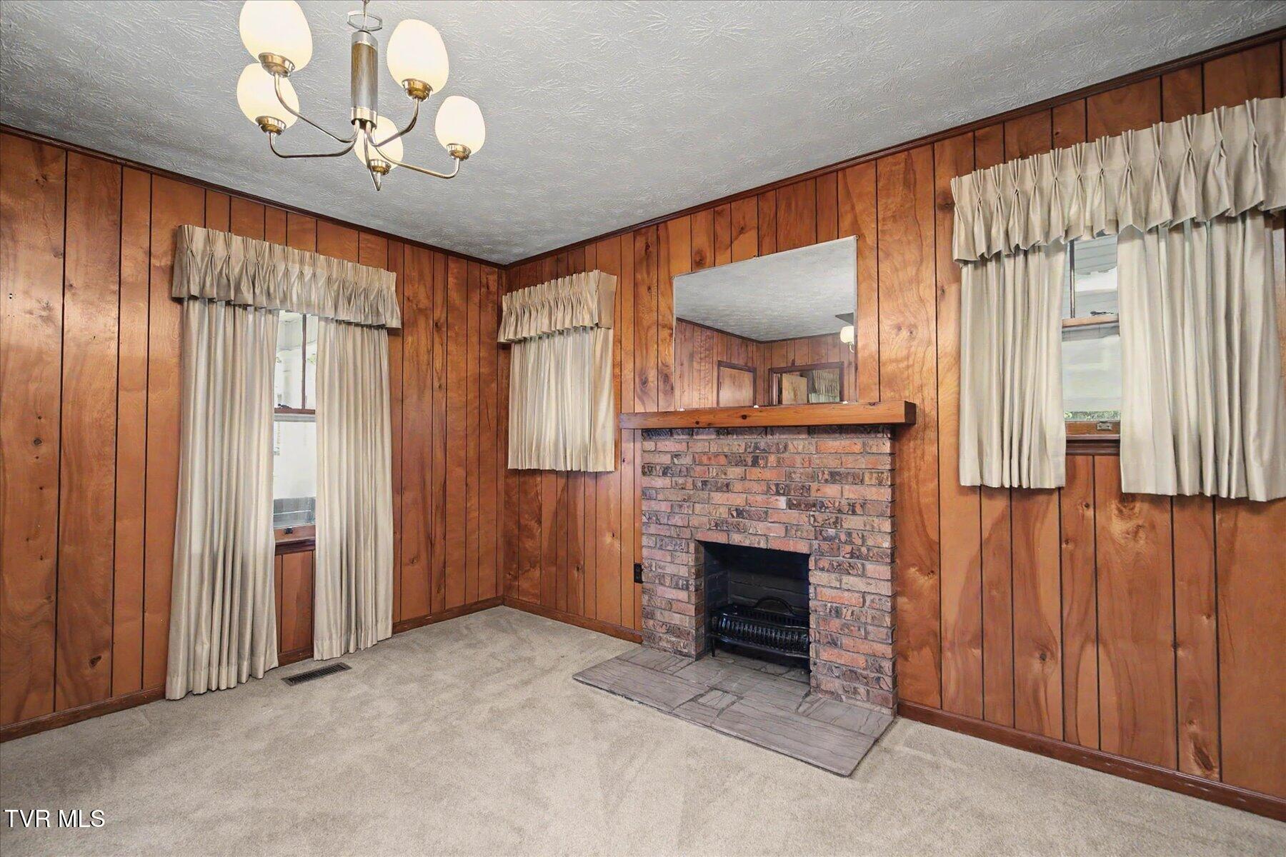 5765 Orebank Road Kingsport, TN 37664 - Photo 4 of 34 09-5765 Orebank Rd -9