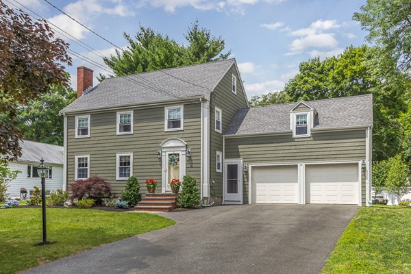 58 Bancroft Road Melrose, MA 02176 - Photo 3 of 30 Gallery Image 3