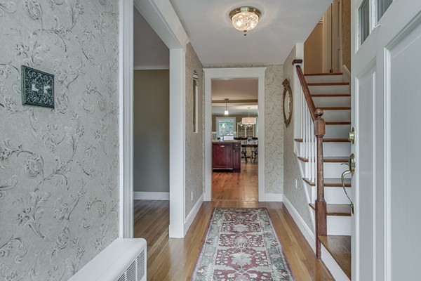 58 Bancroft Road Melrose, MA 02176 - Photo 5 of 30 Gallery Image 5