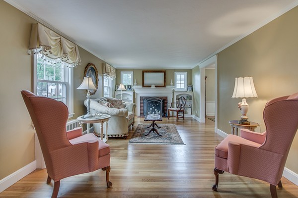 58 Bancroft Road Melrose, MA 02176 - Photo 7 of 30 Gallery Image 7
