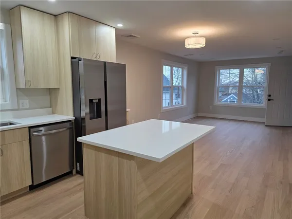 $2,585 | 29 Dunford Street, Unit 2, Providence, RI 02909