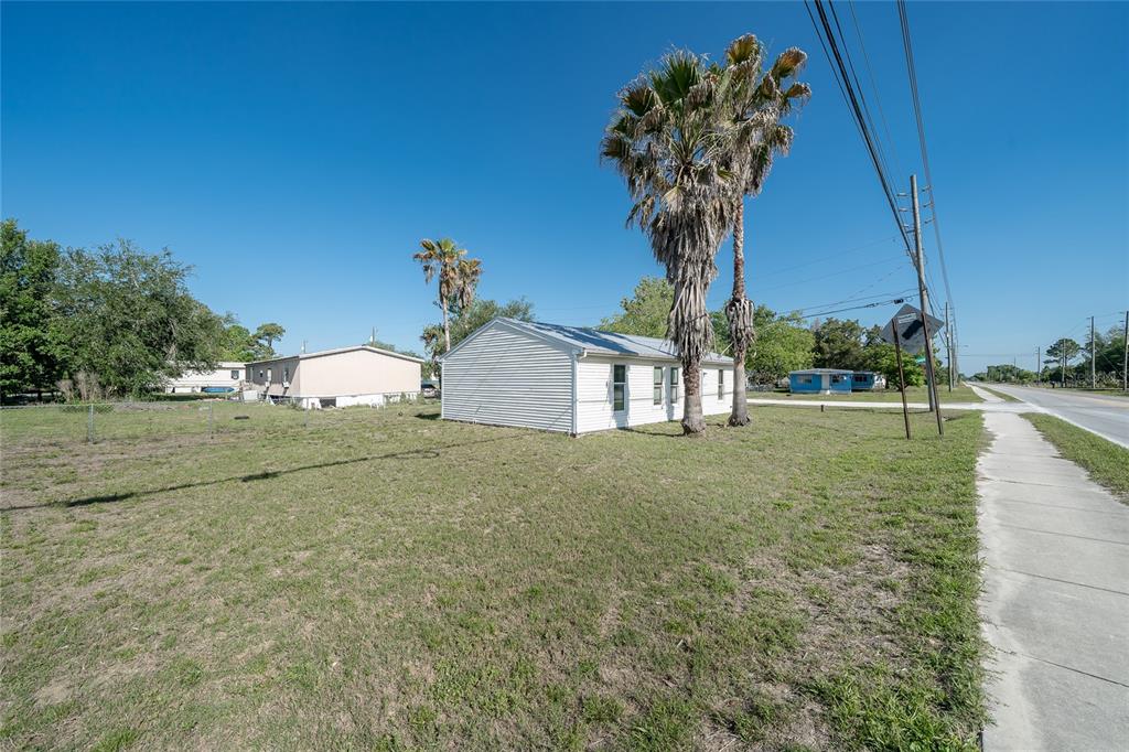 16172 Chancas Street Brooksville, FL 34604 - Photo 7 of 28 Gallery Image 7