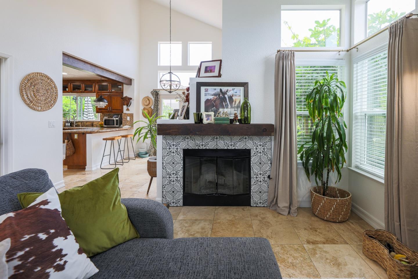 166 Sutton Way Salinas, CA 93906 - Photo 8 of 29