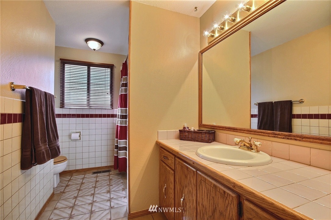 13003 Southeast 188th Place Renton, WA 98058 - Photo 13 of 25 Gallery Image 13