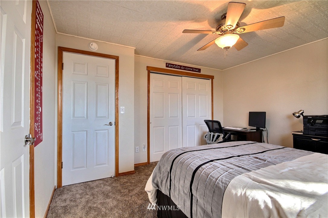 13003 Southeast 188th Place Renton, WA 98058 - Photo 16 of 25 Gallery Image 16