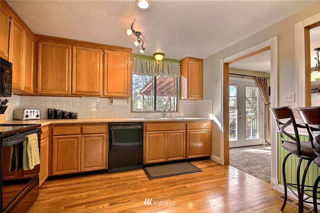 13003 Southeast 188th Place Renton, WA 98058 - Photo 6 of 25 Gallery Image 6