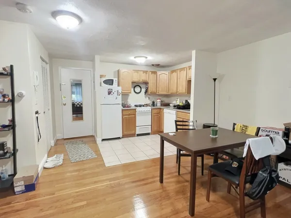 $2,450 | 217 Kent Street, Unit 24, Brookline, MA 02446