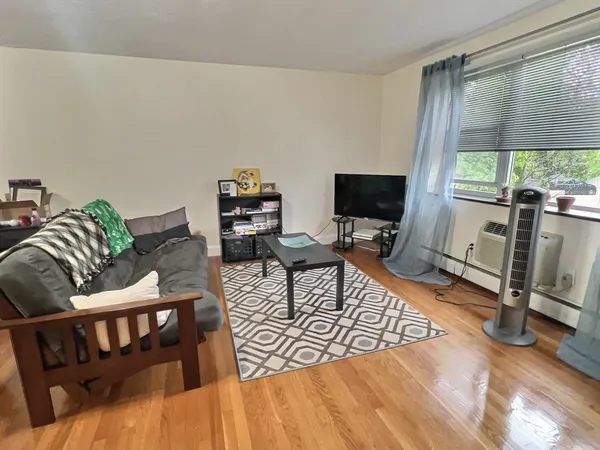 $2,450 | 217 Kent Street, Unit 24, Brookline, MA 02446