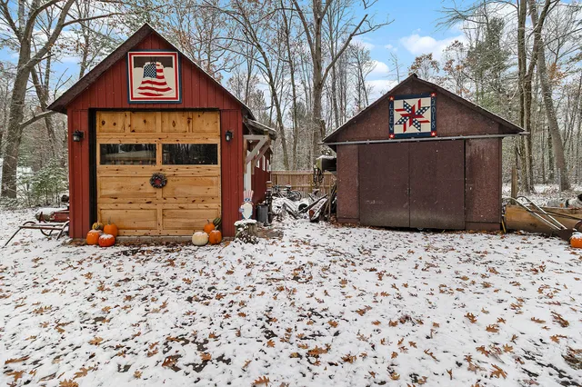 $260,000 | 3139 White Oak Trail, Custer, MI 49405