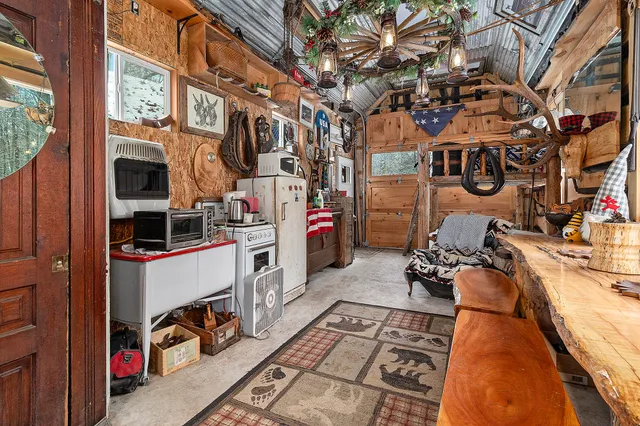 $260,000 | 3139 White Oak Trail, Custer, MI 49405