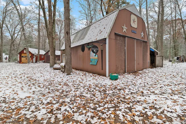 $260,000 | 3139 White Oak Trail, Custer, MI 49405