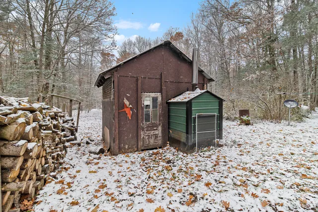 $260,000 | 3139 White Oak Trail, Custer, MI 49405