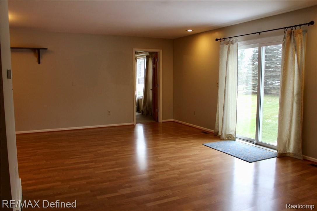 4468 Havens Road Dryden, MI 48428 - Photo 9 of 26 fullsizeoutput_1d42.jpeg