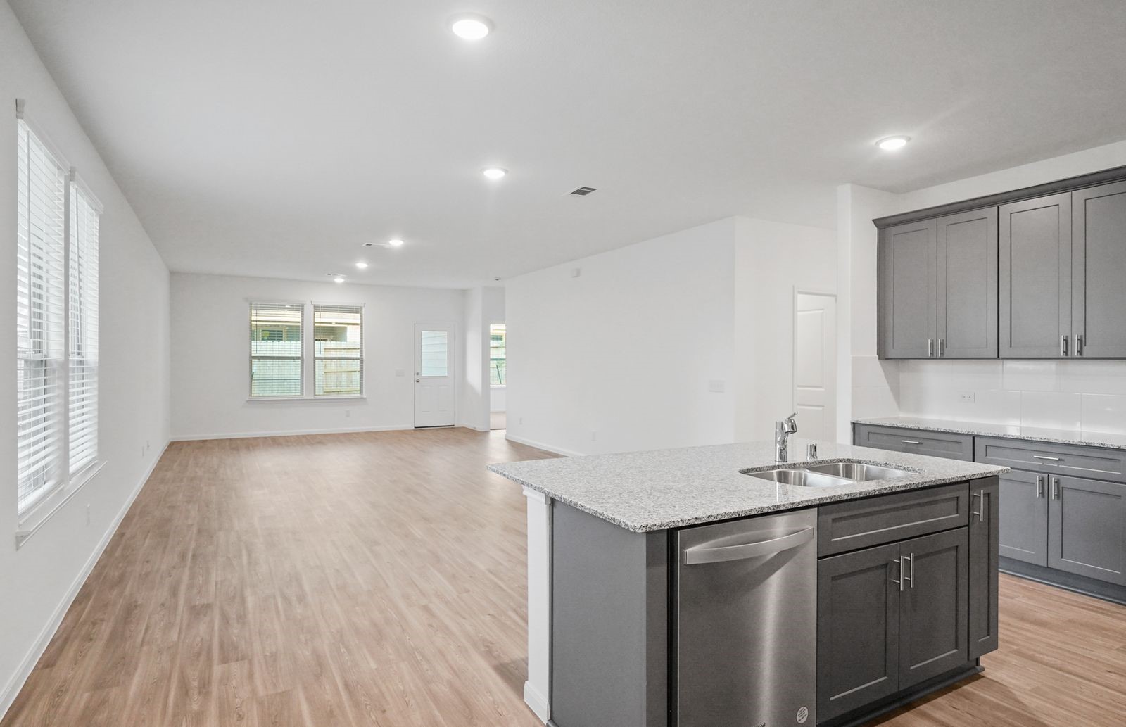 15019 Rustic Moon Road Conroe, TX 77302 - Photo 3 of 17