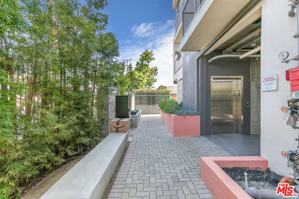 $4,057 | 747 Lillian Way, Unit 6, Los Angeles, CA 90038