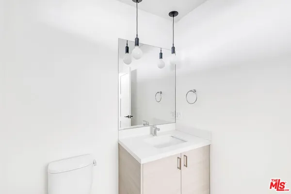 $4,057 | 747 Lillian Way, Unit 6, Los Angeles, CA 90038