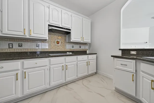 $3,000 | 2431 Parkwood Lane, Sugar Land, TX 77479