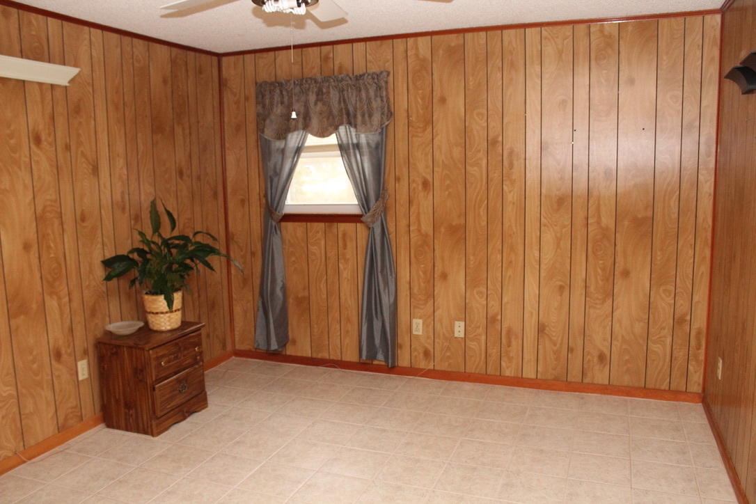 185 Smith Road DeFuniak Springs, FL 32433 - Photo 11 of 13 m bedroom