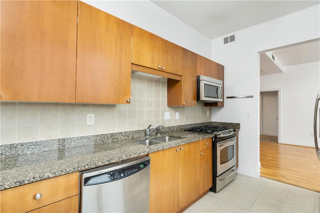 2626 Peachtree Road Northwest, Unit 1008 Atlanta, GA 30305 - Photo 14 of 29