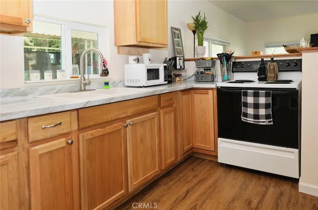 $129,950 | 13075 3rd Street, Clearlake Oaks, CA 95423