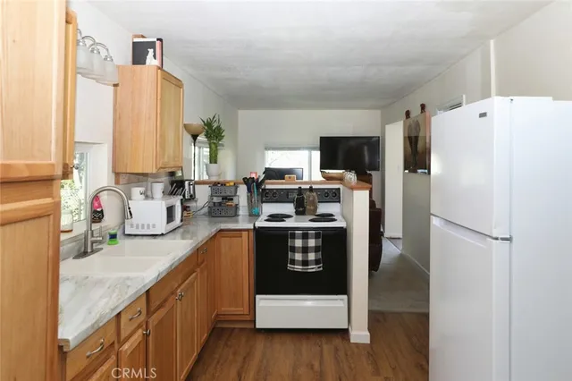 $129,950 | 13075 3rd Street, Clearlake Oaks, CA 95423