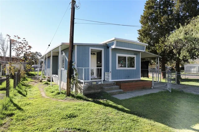 $129,950 | 13075 3rd Street, Clearlake Oaks, CA 95423