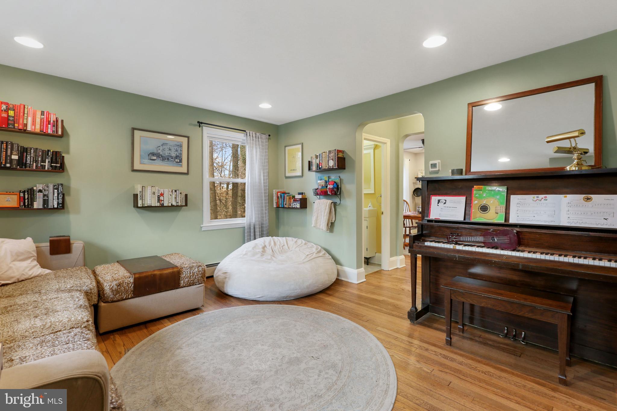 5727 Ranny Road Baltimore, MD 21209 - Photo 4 of 34