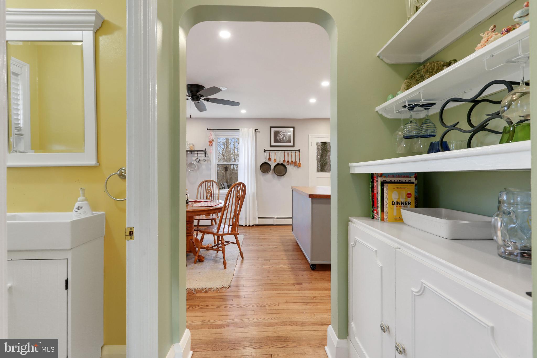 5727 Ranny Road Baltimore, MD 21209 - Photo 5 of 34