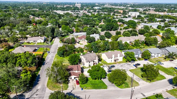 $1,150 | 1024 Mission Drive, Unit B, New Braunfels, TX 78130