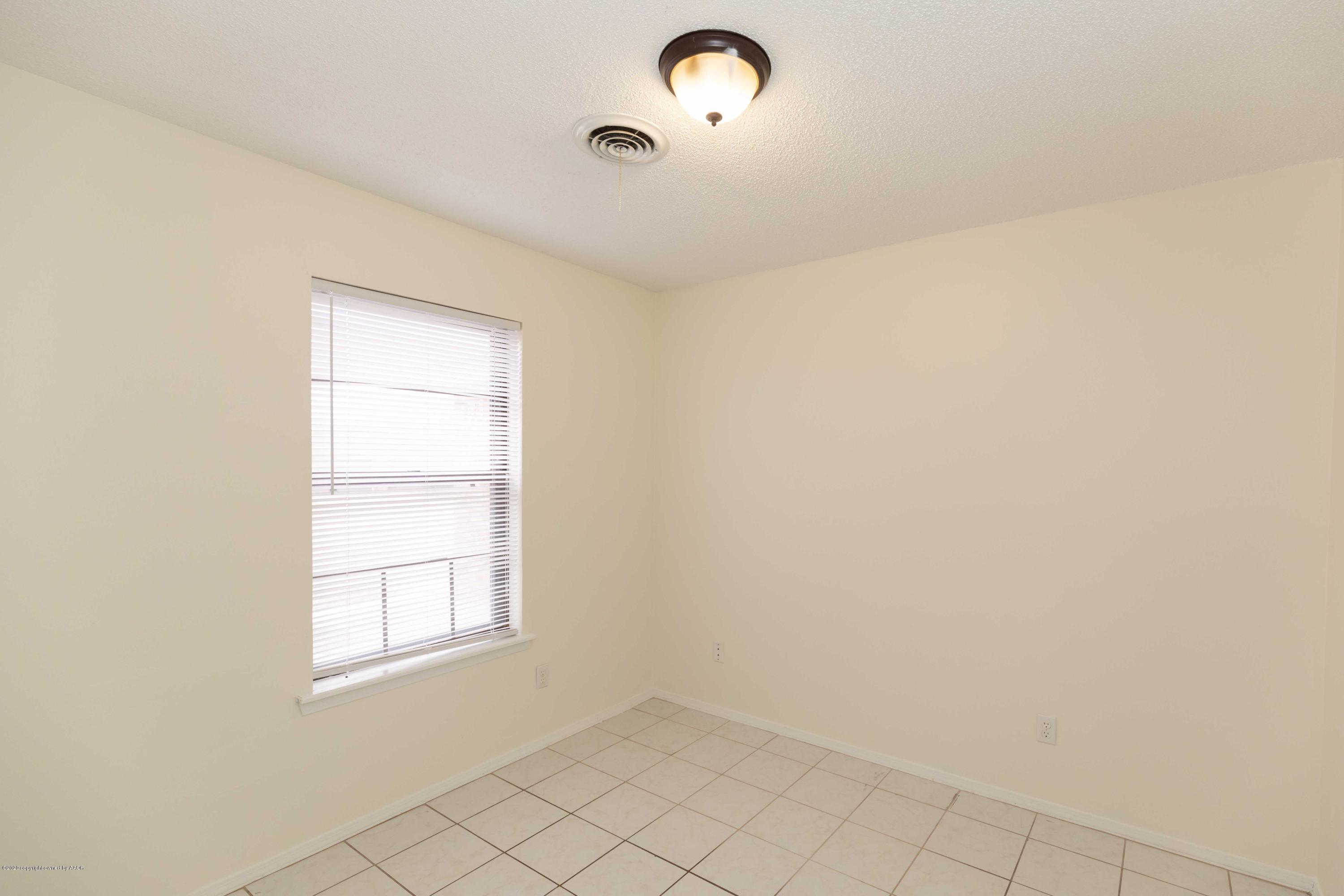 5719 South Fannin Street Amarillo, TX 79110 - Photo 22 of 39 BEDROOM 2 VIEW 1