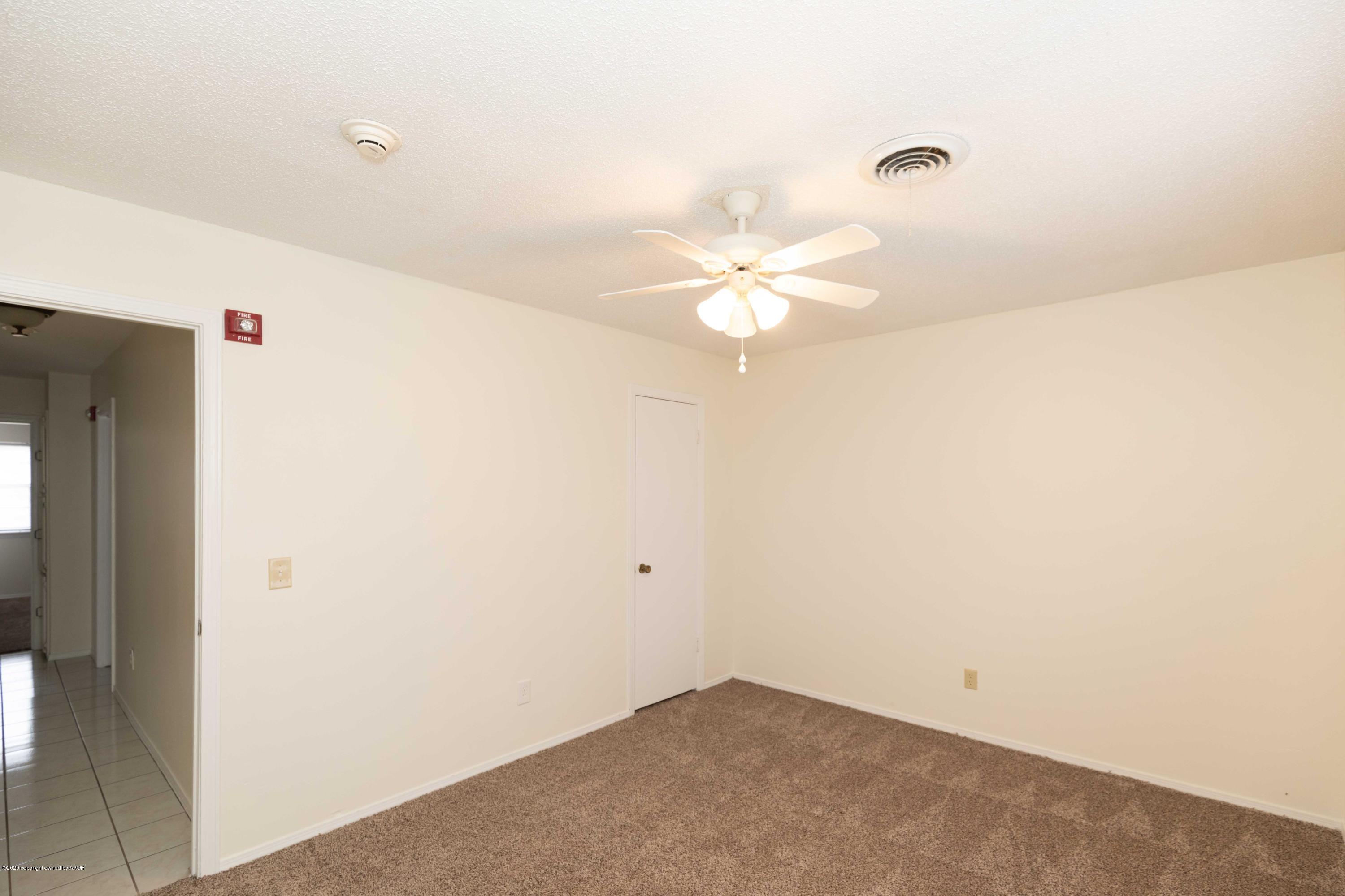 5719 South Fannin Street Amarillo, TX 79110 - Photo 27 of 39 BEDROOM 3 VIEW 2