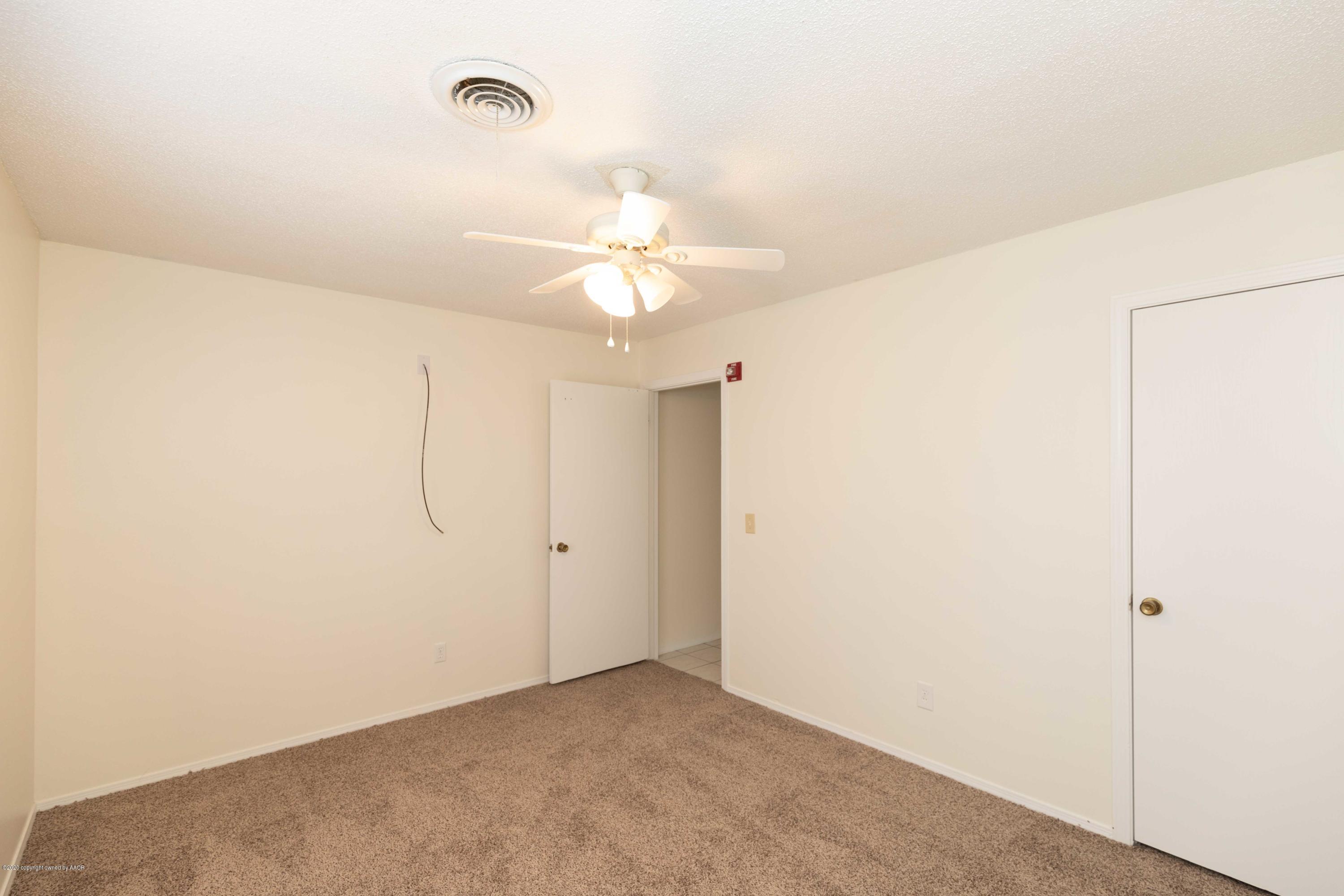 5719 South Fannin Street Amarillo, TX 79110 - Photo 28 of 39 BEDROOM 3 VIEW 3
