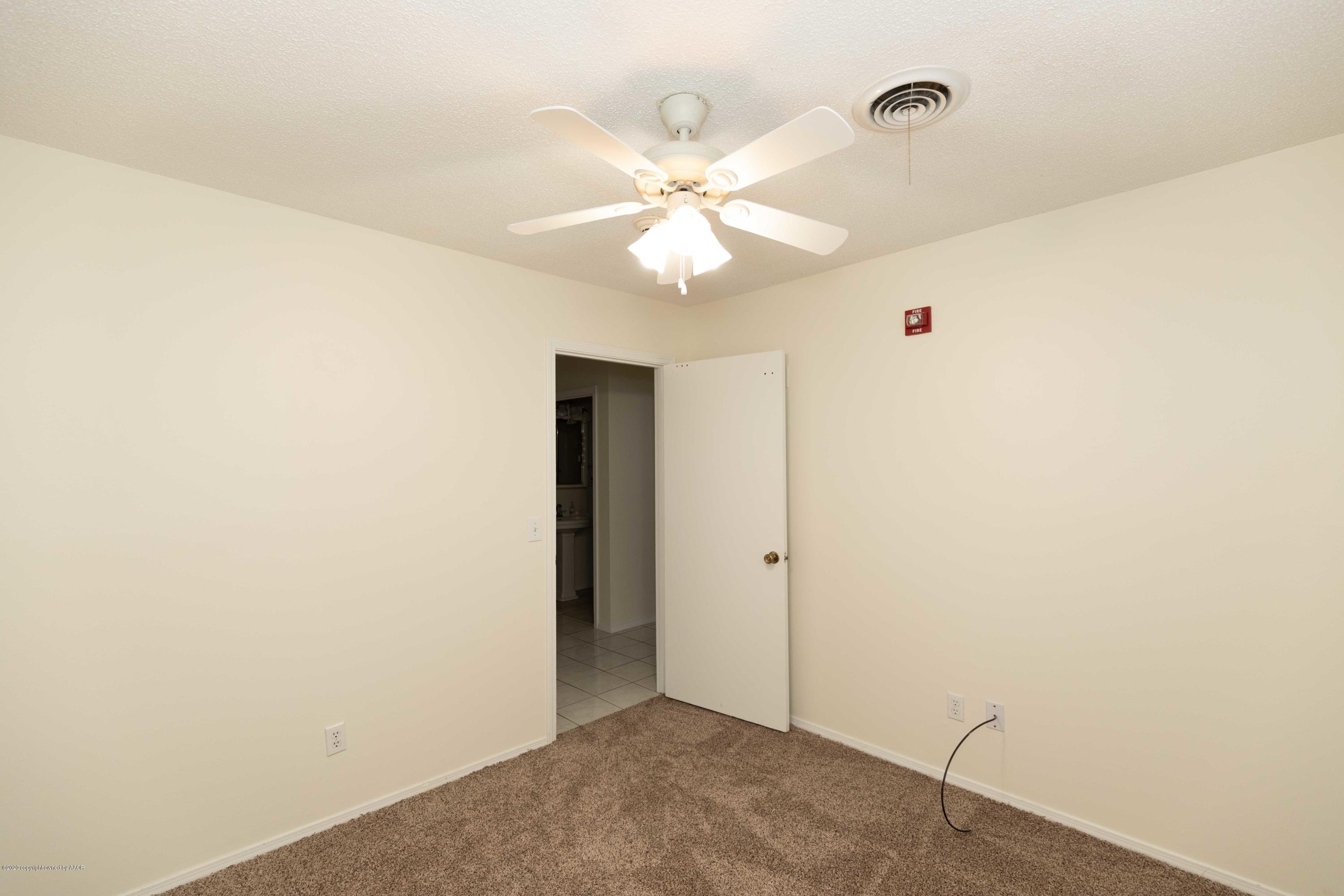 5719 South Fannin Street Amarillo, TX 79110 - Photo 32 of 39 BEDROOM 4 VIEW 3