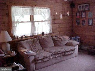 960 Texter Mountain Road Robesonia, PA 19551 - Photo 2 of 5 Gallery Image 2
