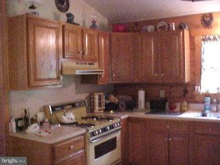 960 Texter Mountain Road Robesonia, PA 19551 - Photo 4 of 5 Gallery Image 4