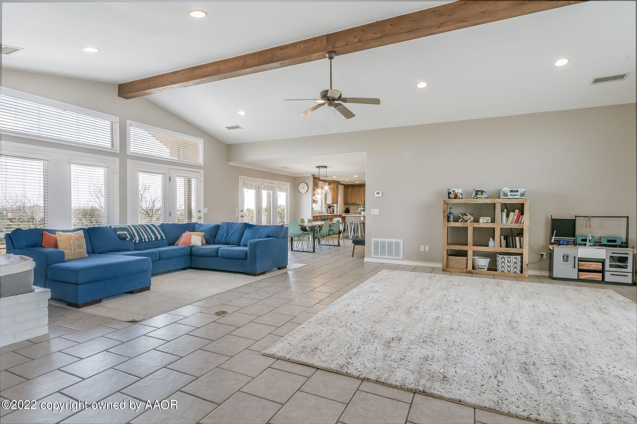 327 Lake Ridge Road Canyon, TX 79015 - Photo 6 of 31 a living room with furniture and a large window
