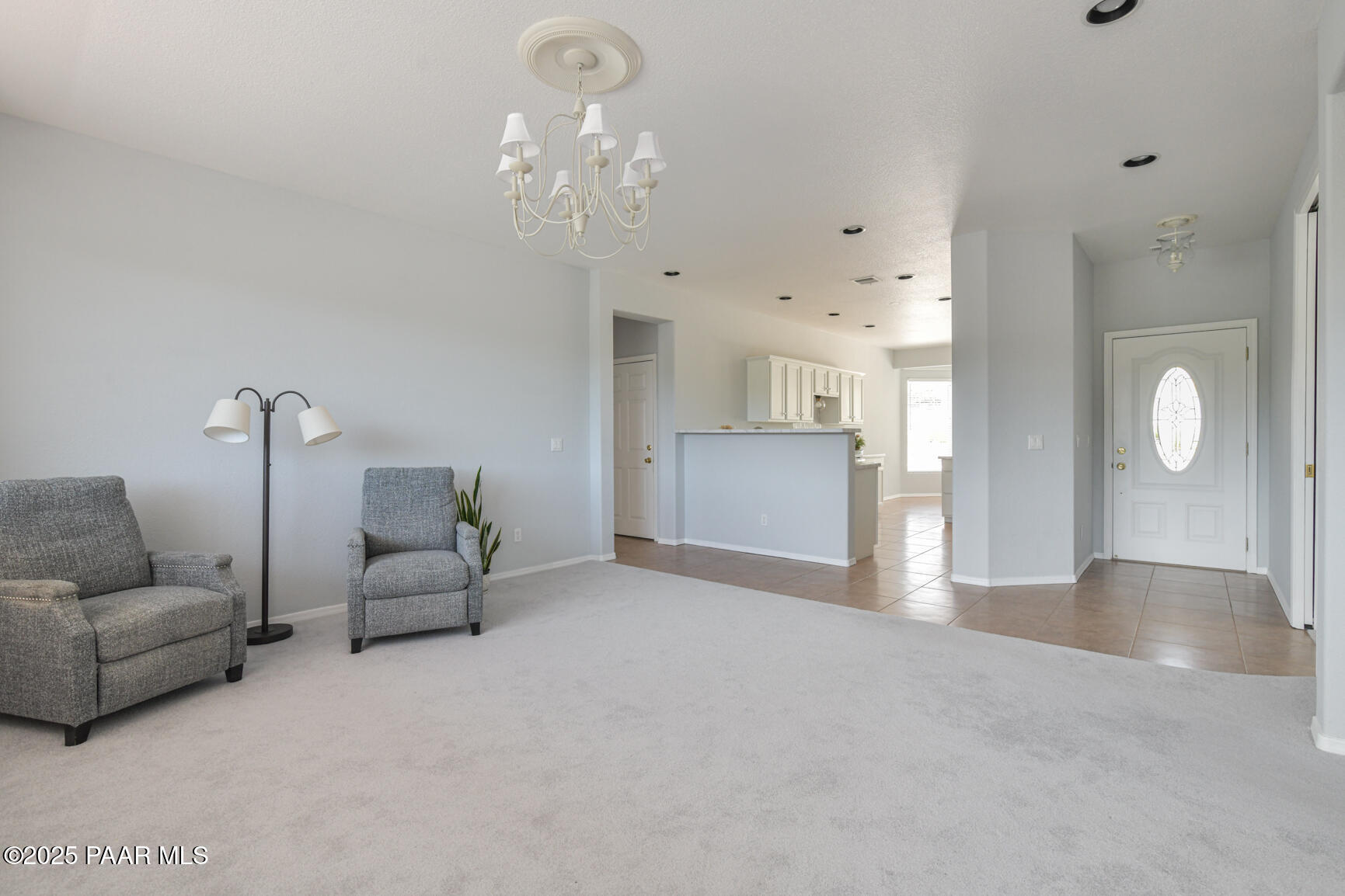 1928 Vine Road Prescott Valley, AZ 86314 - Photo 12 of 43 Living room 1