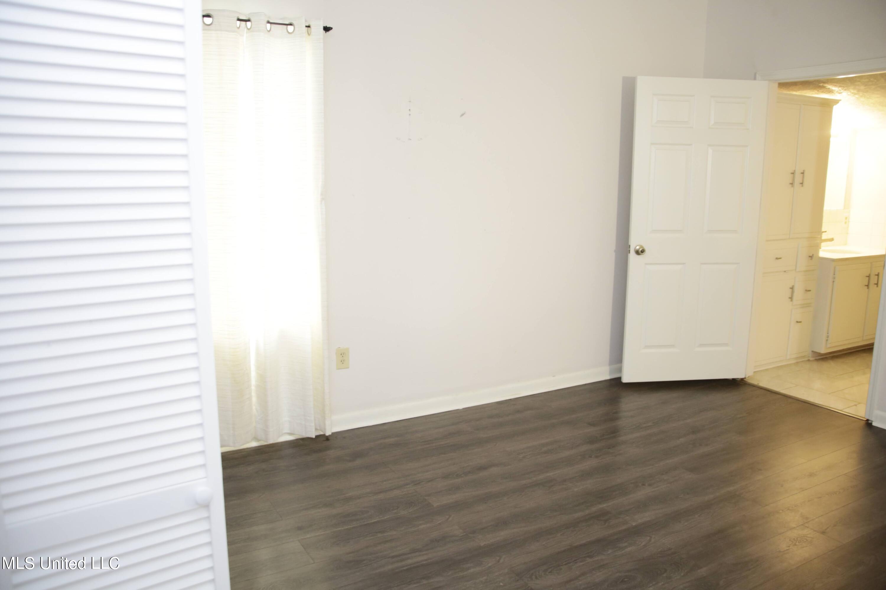 6632 South Siwell Road Jackson, MS 39212 - Photo 8 of 11 Bedroom
