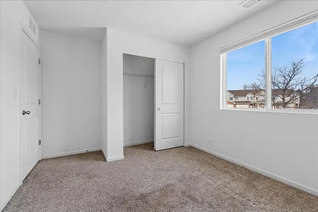 $338,000 | 1293 West Lake Drive, Cary, IL 60013