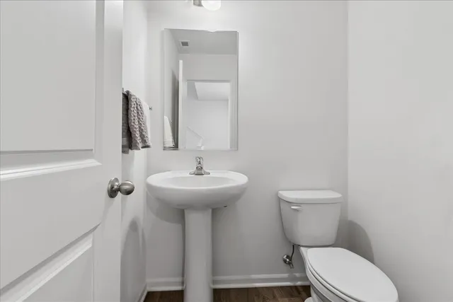 $338,000 | 1293 West Lake Drive, Cary, IL 60013