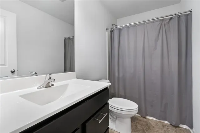 $338,000 | 1293 West Lake Drive, Cary, IL 60013