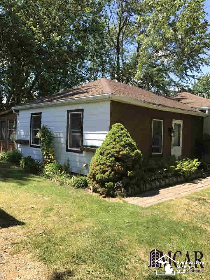 3219 Mentel Road Monroe, MI 48162 - Photo 6 of 28 21311570-5.JPG
