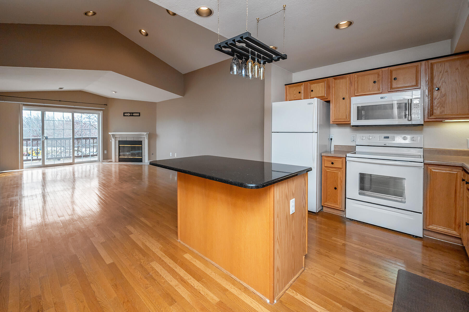 N16W26587 East Fieldhack Drive, Unit E Pewaukee, WI 53072 - Photo 13 of 47 FieldHack_012