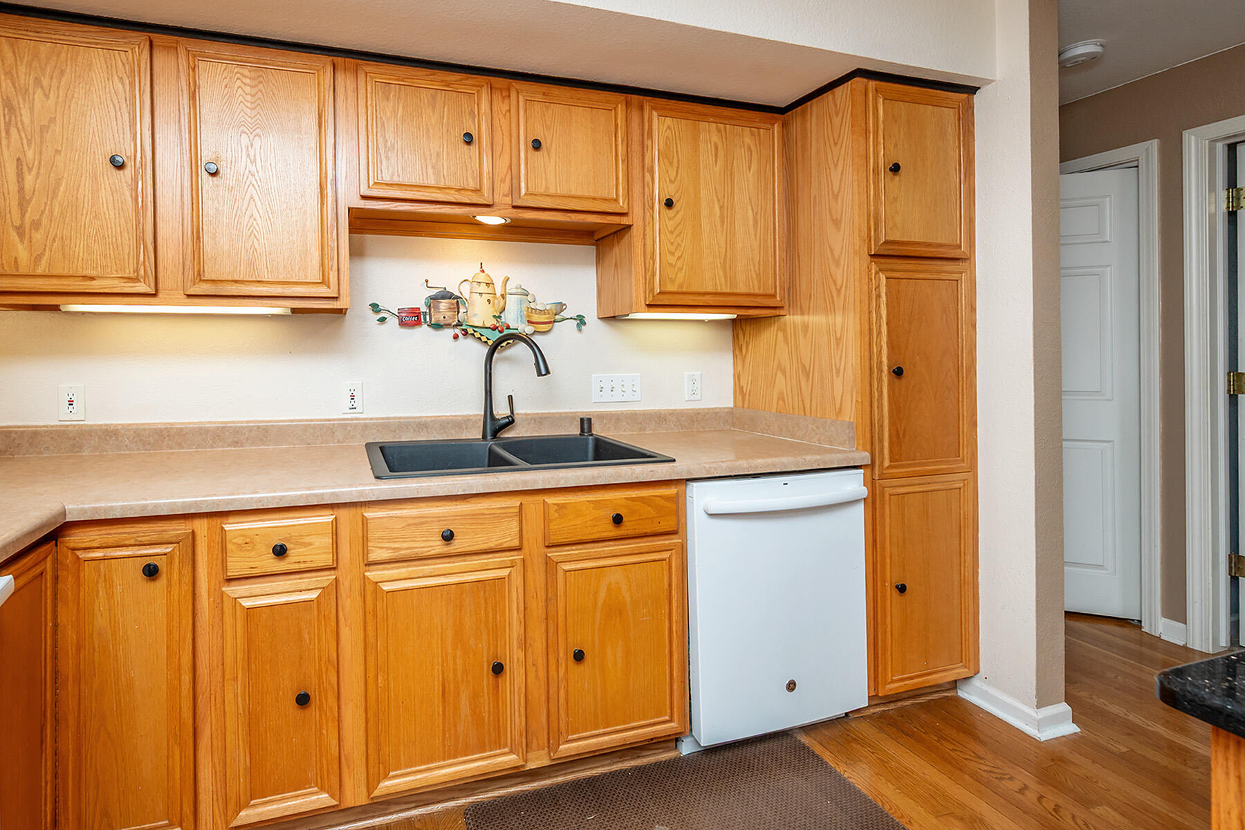 N16W26587 East Fieldhack Drive, Unit E Pewaukee, WI 53072 - Photo 16 of 47 FieldHack_015