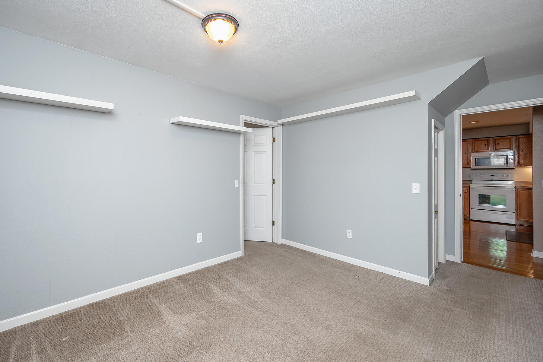 N16W26587 East Fieldhack Drive, Unit E Pewaukee, WI 53072 - Photo 18 of 47 FieldHack_017