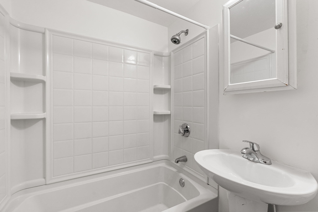 428 Great Road, Unit 13 Acton, MA 01720 - Photo 6 of 12