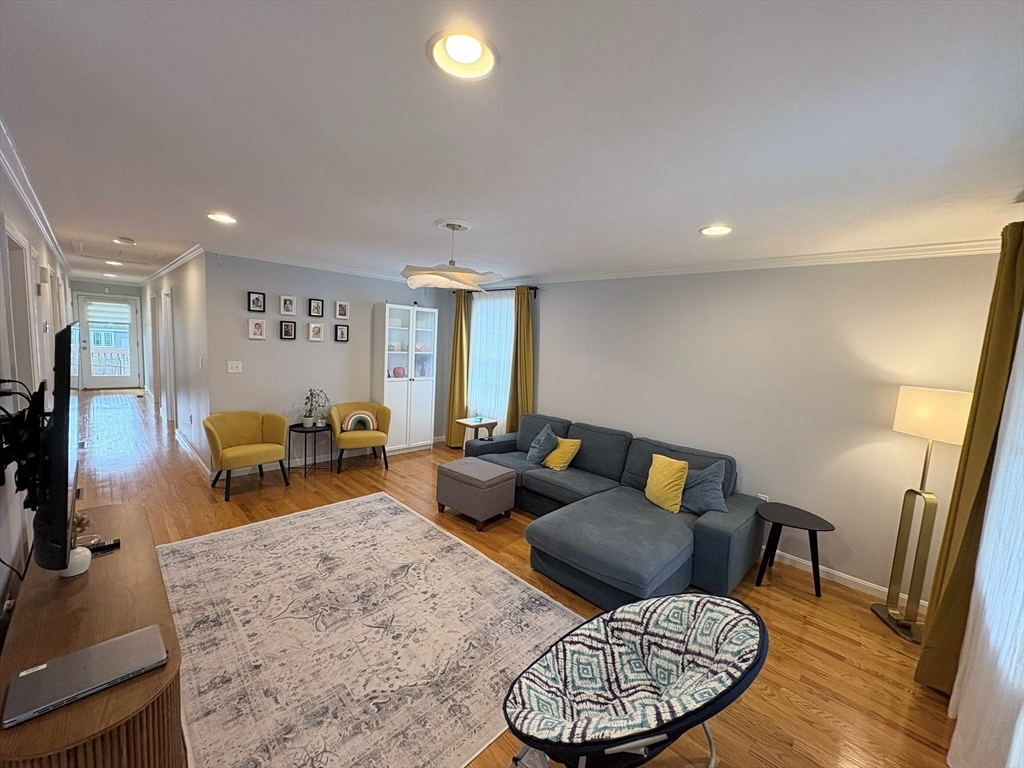 13 Apollo Avenue Billerica, MA 01821 - Photo 11 of 18