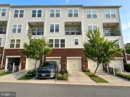 a car parked in front of a building