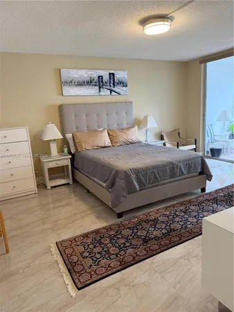 $1,800 | 2940 North Course Drive, Unit 305, Pompano Beach, FL 33069